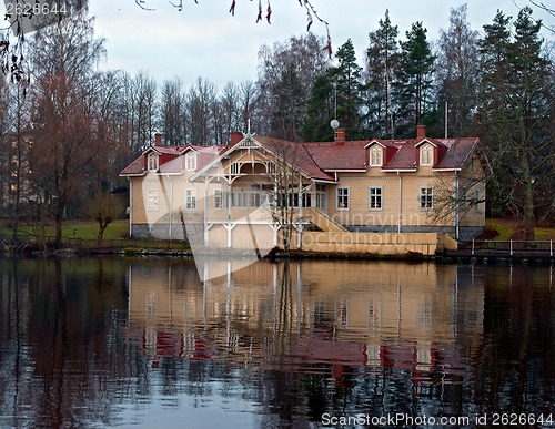 Image of Lake House.