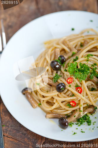 Image of Italian pasta and mushroom sauce 