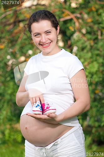 Image of Pregnant woman