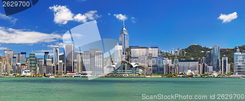 Image of Hong Kong harbour at day 
