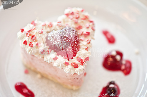 Image of heart-shaped valentine cake