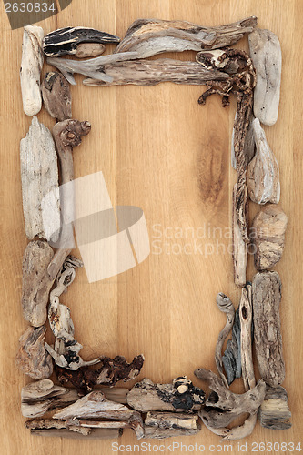 Image of Weathered Driftwood Border