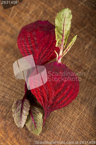 Image of beet with leaves