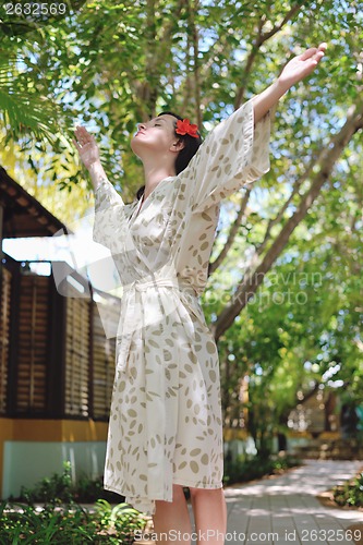 Image of spa treatment at tropical resort