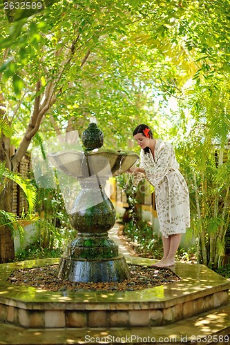 Image of spa treatment at tropical resort