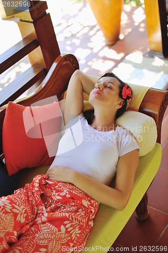 Image of spa treatment at tropical resort