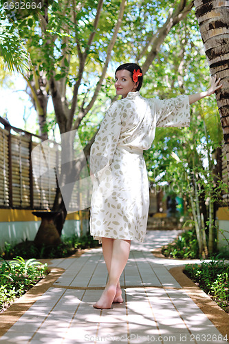 Image of spa treatment at tropical resort