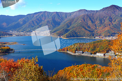 Image of Lake kawaguchiko in Autumn