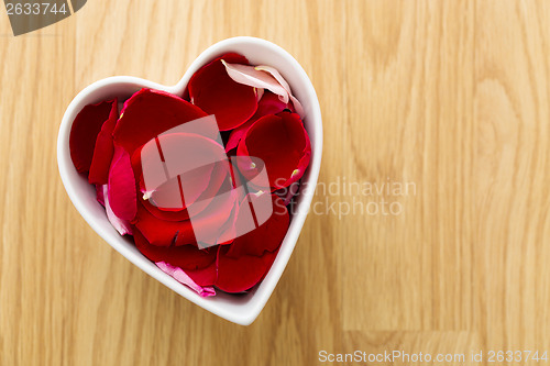 Image of Rose petal in heart bowl