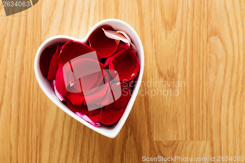 Image of Rose petal in heart bowl