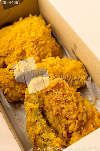 Image of Fried chicken in box