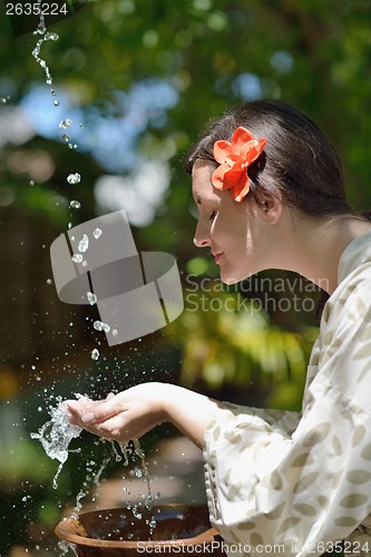 Image of spa treatment at tropical resort