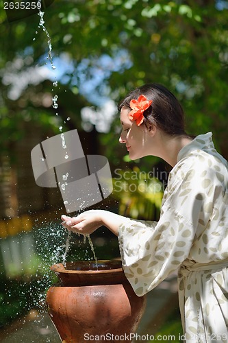 Image of spa treatment at tropical resort