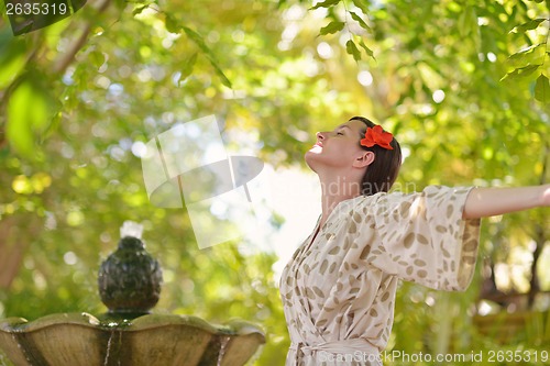 Image of spa treatment at tropical resort
