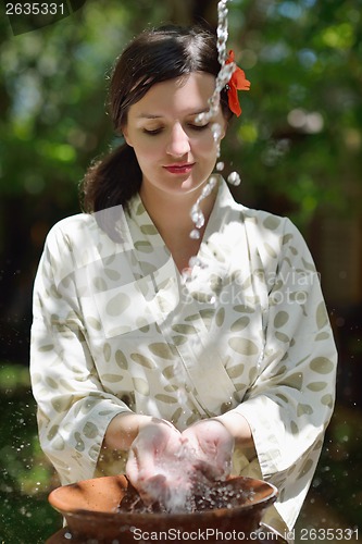 Image of spa treatment at tropical resort
