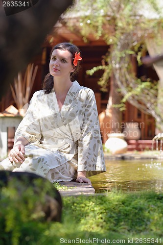 Image of spa treatment at tropical resort