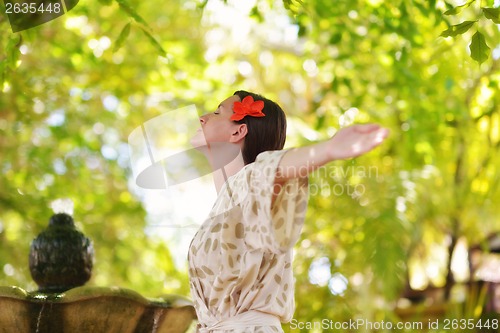 Image of spa treatment at tropical resort