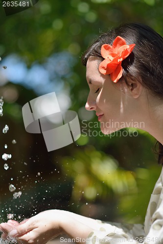 Image of spa treatment at tropical resort