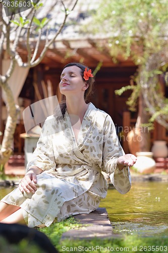 Image of spa treatment at tropical resort