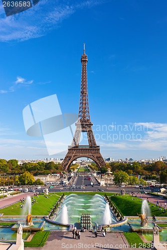 Image of Eiffel Tower in Paris