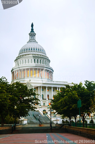 Image of United States Capitol building in Washington, DC