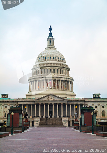 Image of United States Capitol building in Washington, DC