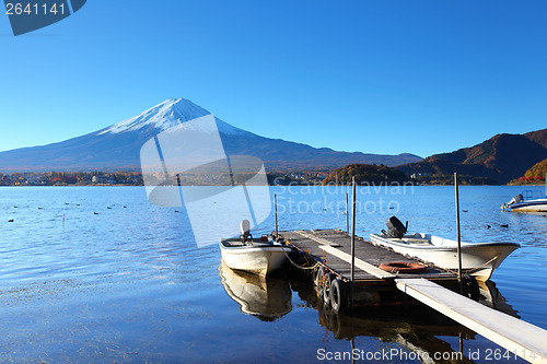 Image of Mountain Fuji and jetty