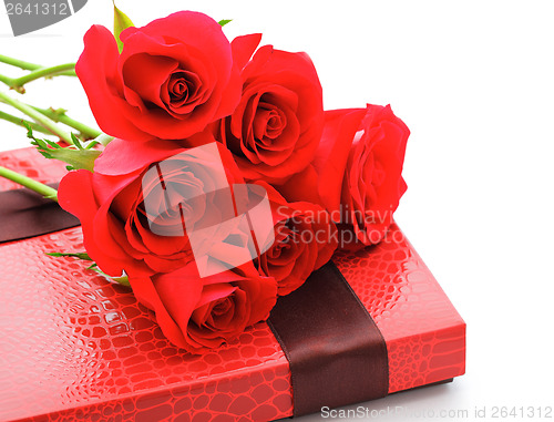 Image of Red rose bouquet and gift box