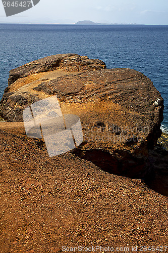 Image of musk pond rock stone in el golfo lanzarote spain