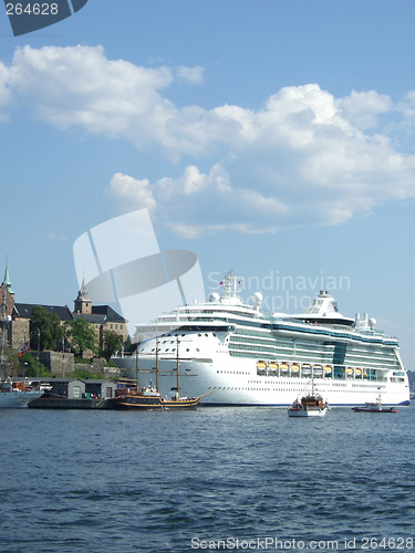Image of Cruise-ship