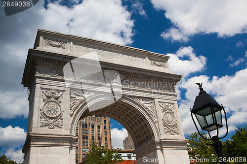 Image of Washington Square Arch in New York