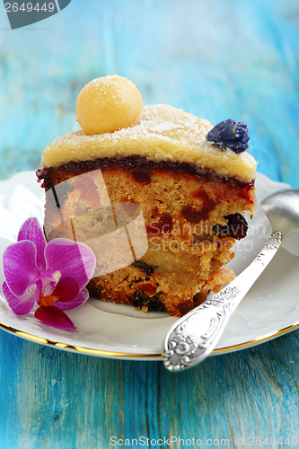 Image of Festive easter cake and flower.