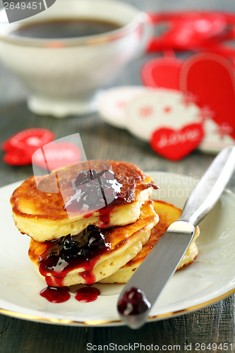 Image of Valentine's Day breakfast.