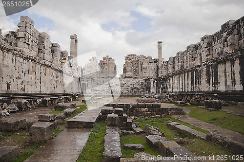 Image of Apollo temple in Turkey