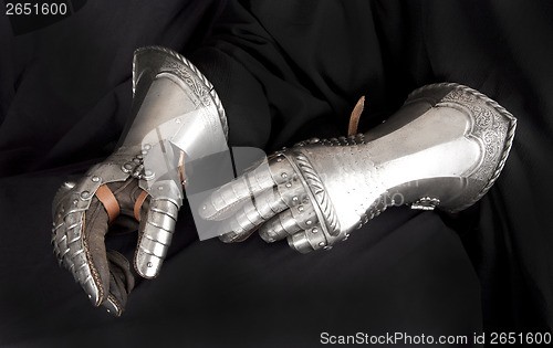 Image of Knight's metal glove
