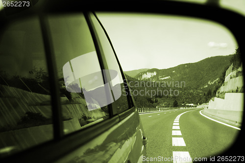 Image of Car mirror reflection