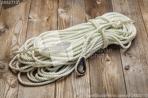 Image of coiled anchor rope