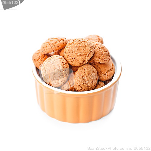 Image of meringue almond cookies in bowl 