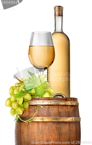 Image of Green grape and wine