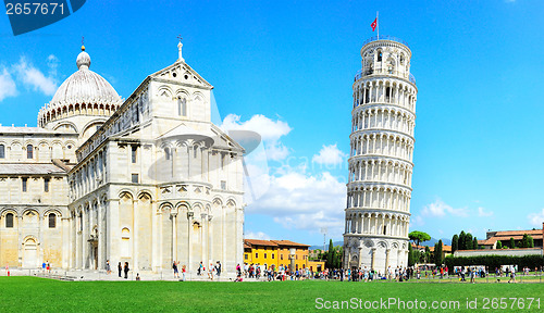Image of Leaning Pisa Tower