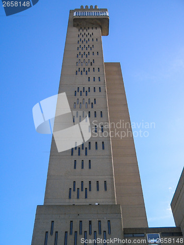 Image of Trellick Tower in London