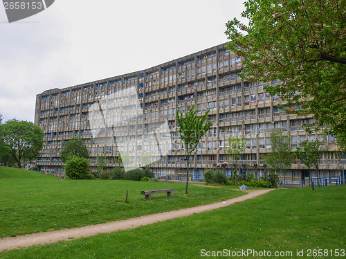 Image of Robin Hood Gardens London