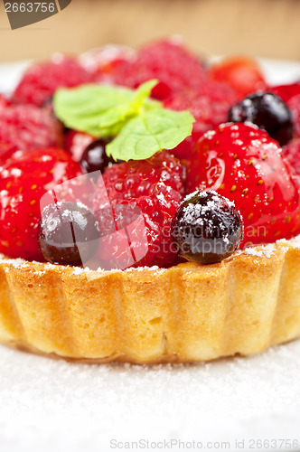 Image of Cake with fresh berries