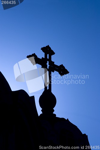 Image of cross under the blue sky