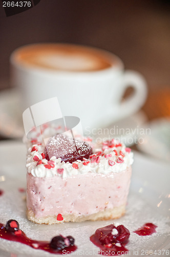 Image of heart-shaped valentine cake