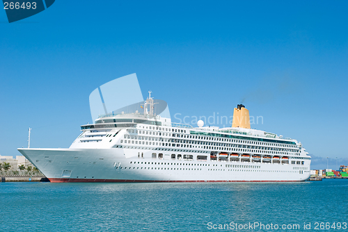 Image of Cruise-ship