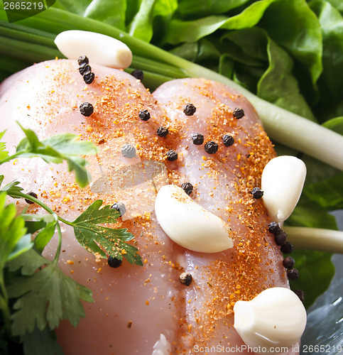 Image of Raw chicken with carlig