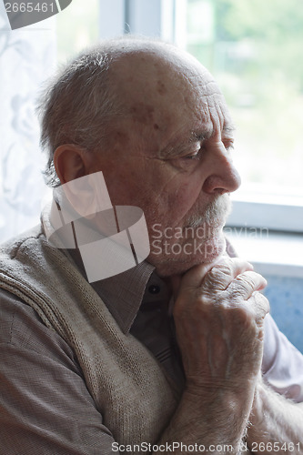 Image of Old man praying