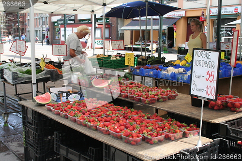 Image of Strawberry market