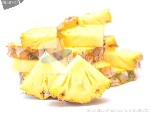 Image of ripe pineapple